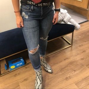 Good American Good Waist Jeans